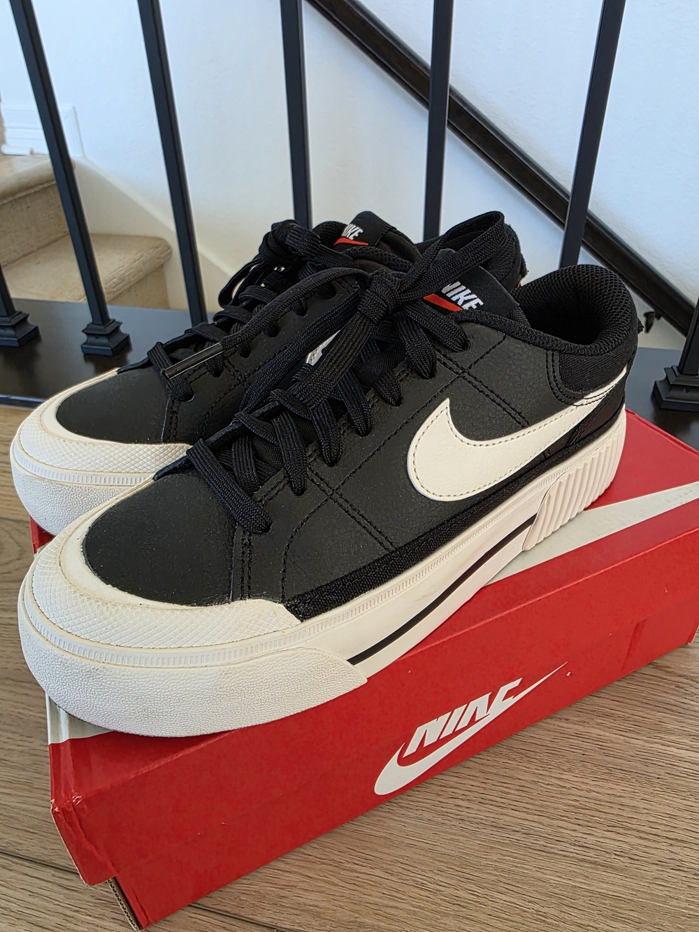 Nike Womens Black Court Legacy Lift Sneakers 6.5